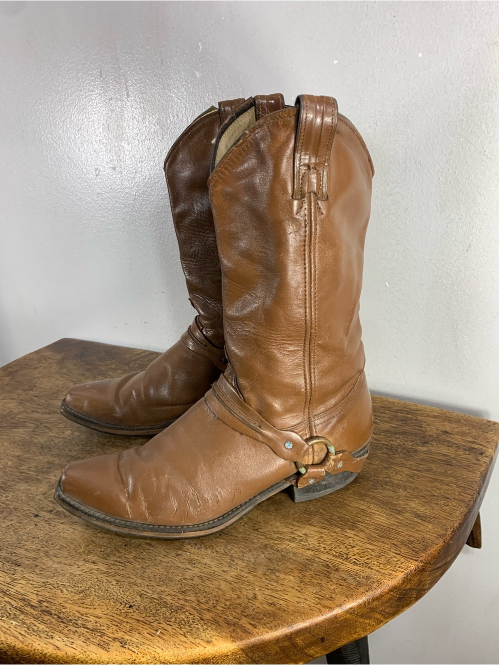 Unisex Vintage distressed   cowboy leather boots